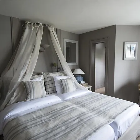 فندق Lebeau 19 3*